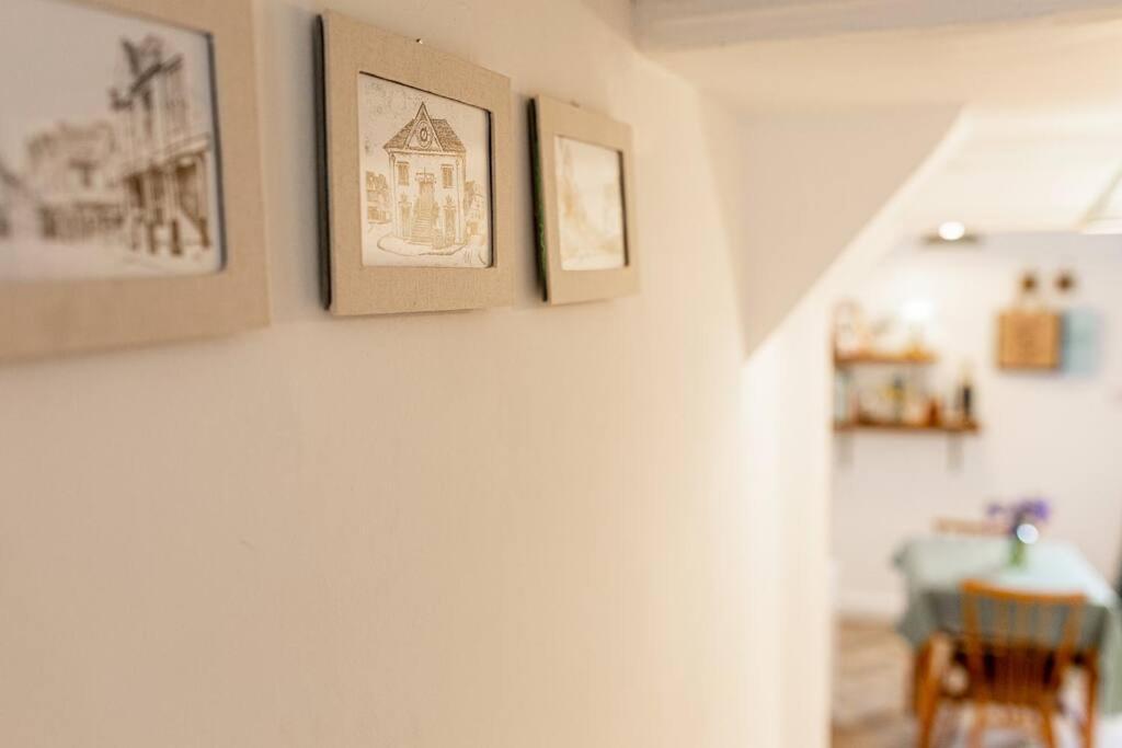 Light And Central Apartment Above Knead Bakery 테트버리 외부 사진